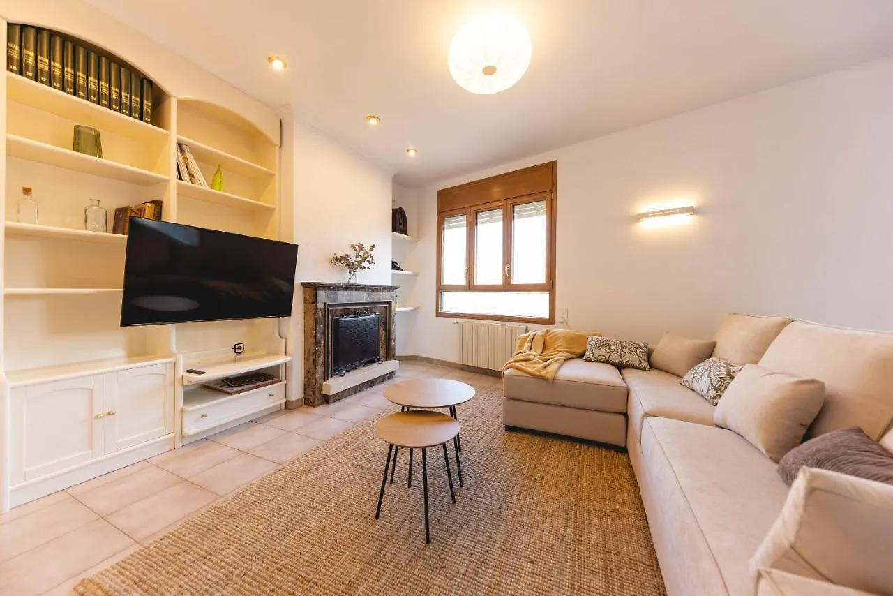 Bravissimo El Lleo, Bright 4-Bedroom Apartment Gérone 0*,  Espagne