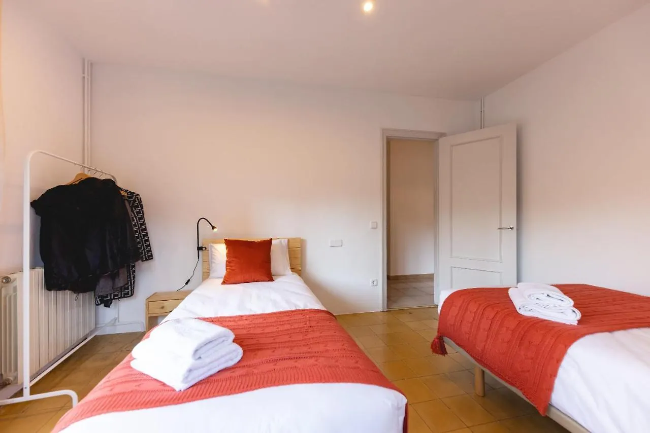 Bravissimo El Lleo, Bright 4-Bedroom Apartment Gérone Espagne